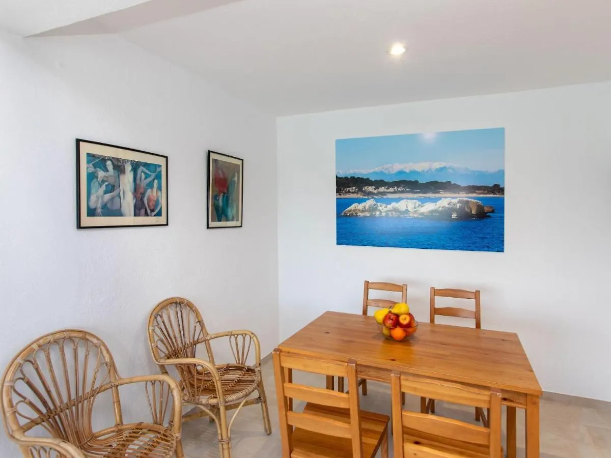 Apartment Vista A Mar-2 By Interhome L'Escala Spain